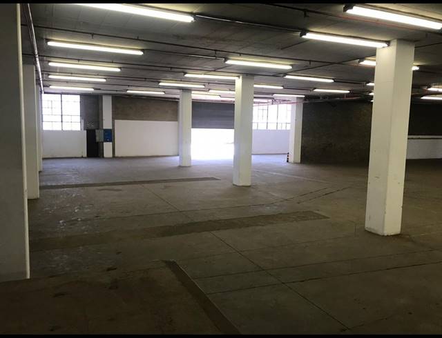 2,490M² WAREHOUSE TO LET IN WYNBERG